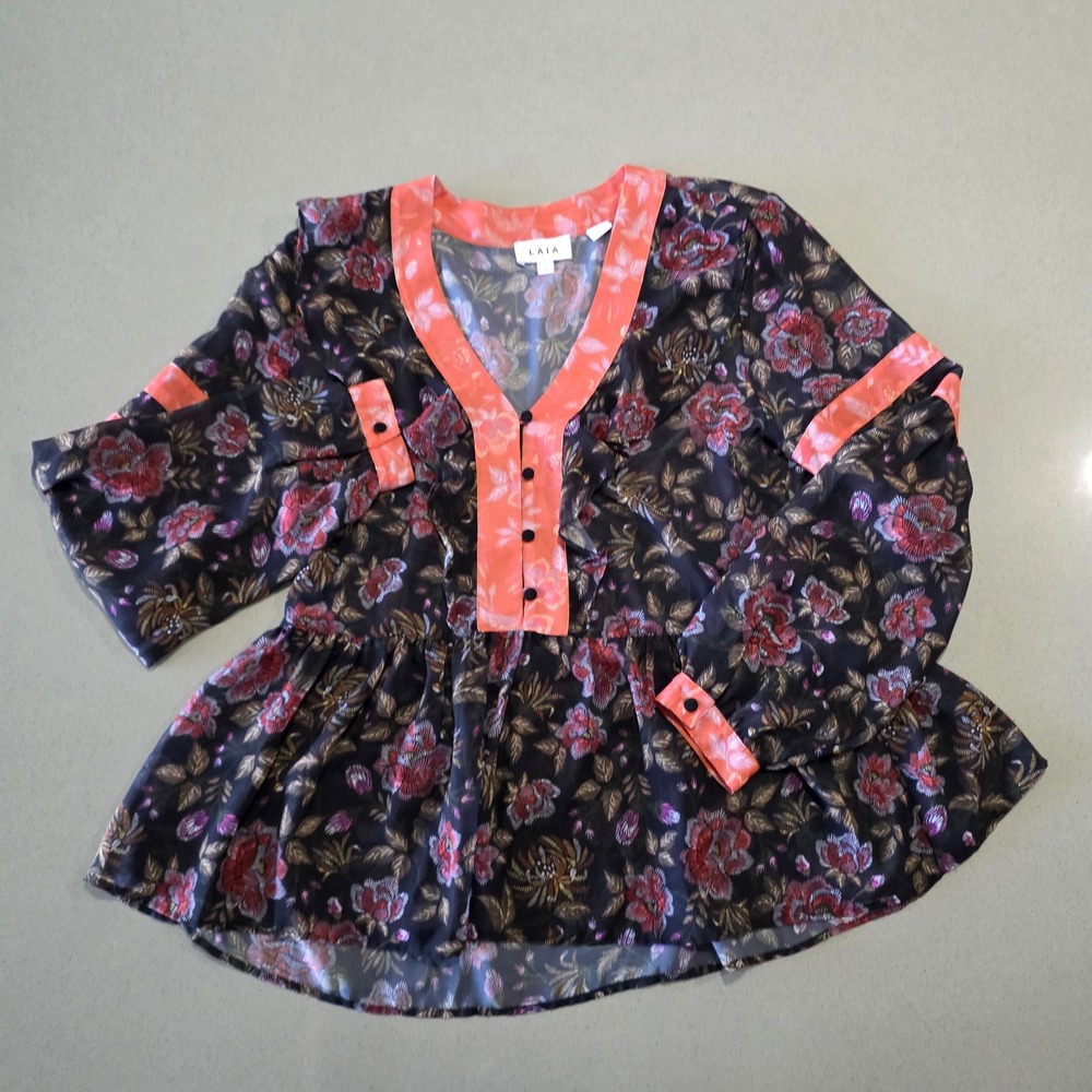 LAIA Womens Floral Peplum Blouse V-Neck Button Front Coral Trim Size M